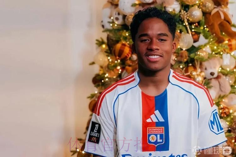 马卡:恩德里克考虑租借离队 担心踢不了世界杯 马卡:恩德里克考虑租借离队 担心踢不了世界杯